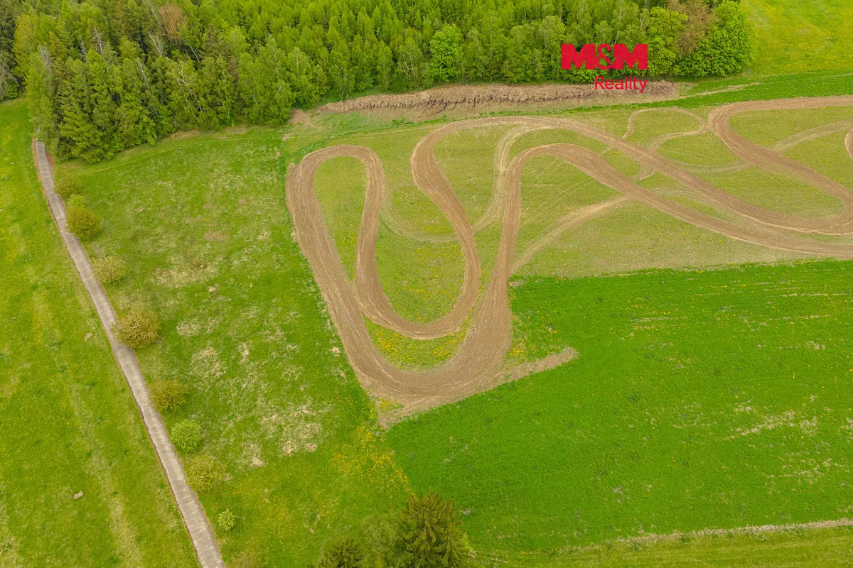 Prodej pole 969 m²